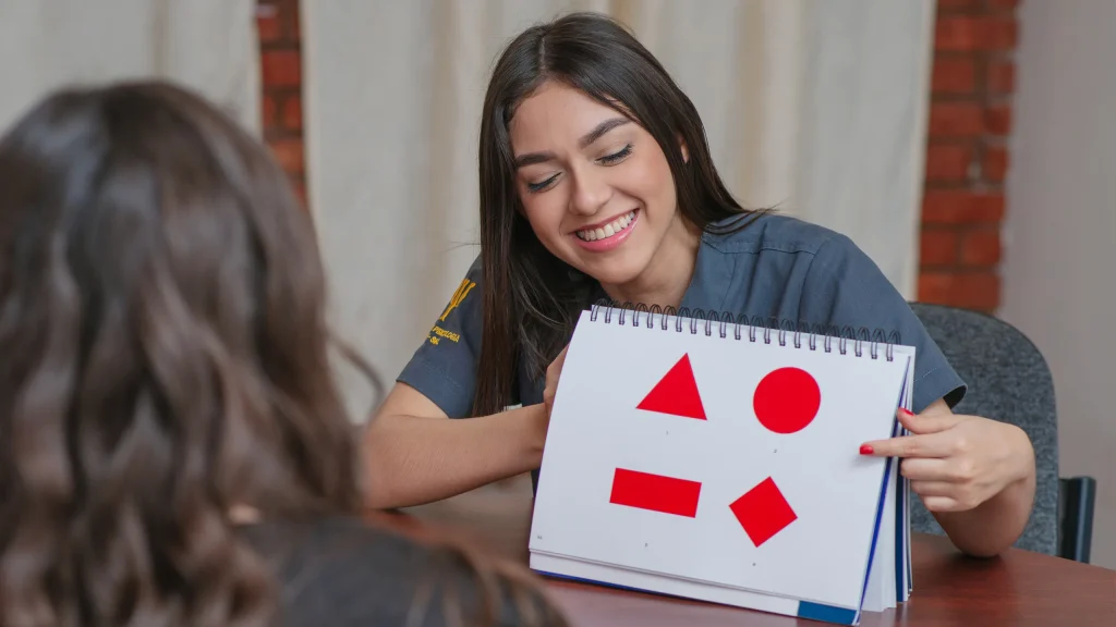 Chica en practica de psicologia